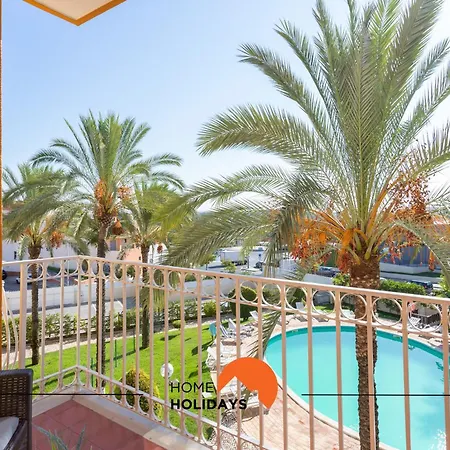 #190 Families Only - Descobrimentos By Holidays Appartement