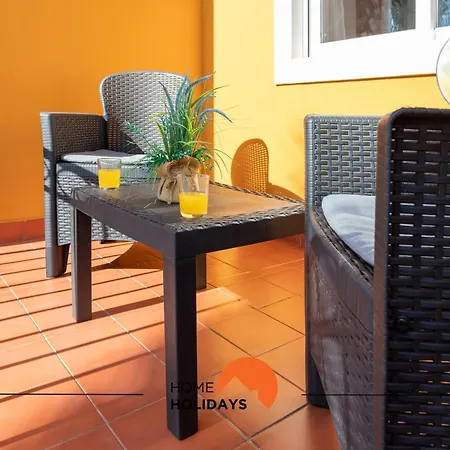 #190 Families Only - Descobrimentos By Holidays Appartement